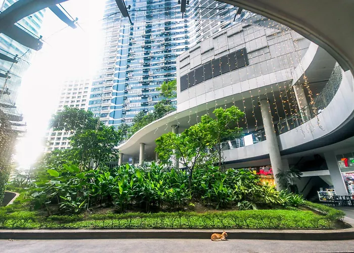 Witty Weekend Retreat Quirk Cozy * Manila